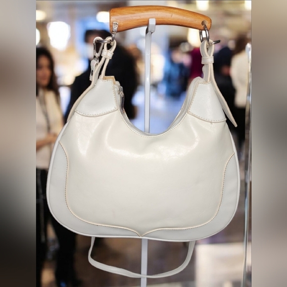 Vintage White Prada Leather Cleo Women's Bag - Picture 2 of 13